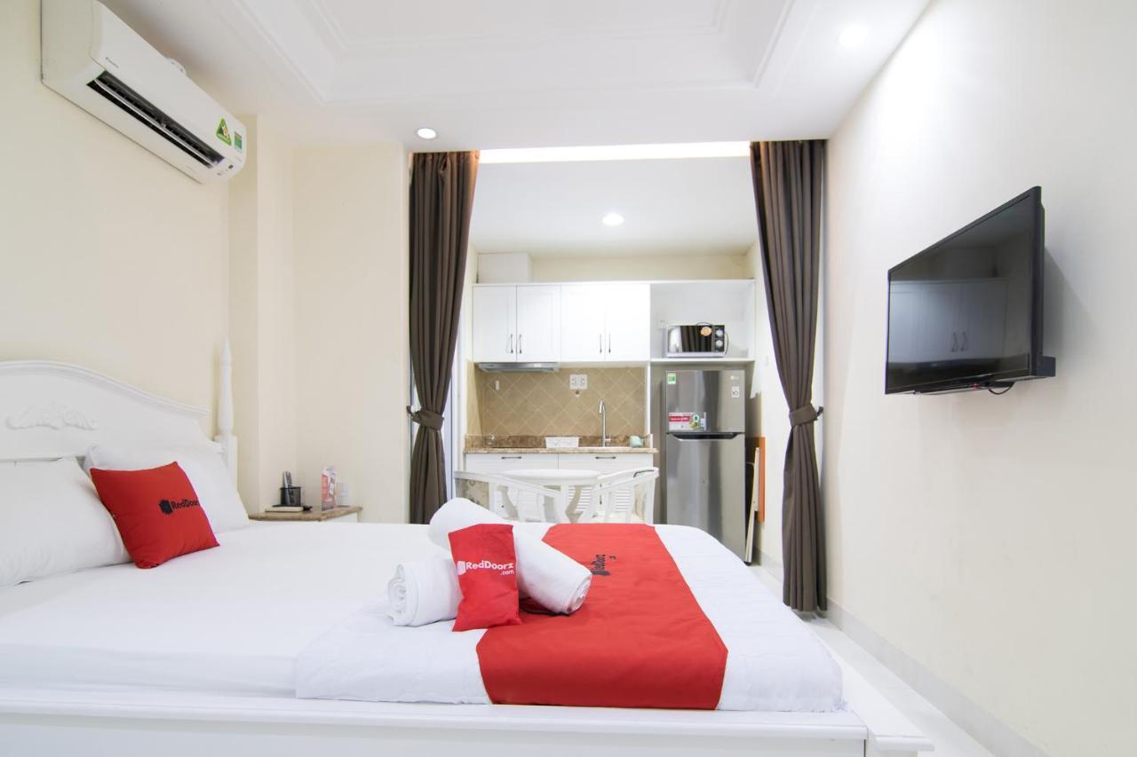 Sunshine Hotel - Phu My Hung Хошимин Экстерьер фото