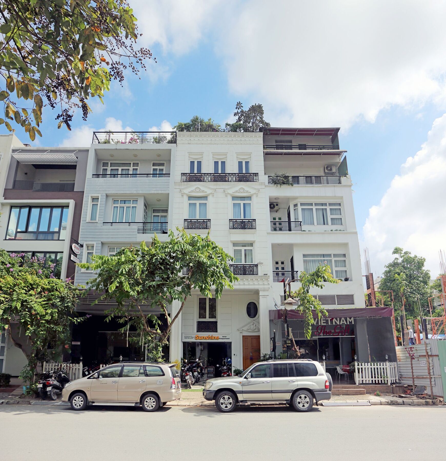 Sunshine Hotel - Phu My Hung Хошимин Экстерьер фото