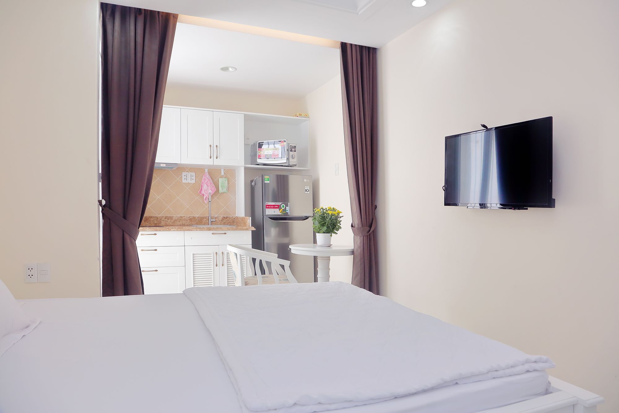 Sunshine Hotel - Phu My Hung Хошимин Экстерьер фото