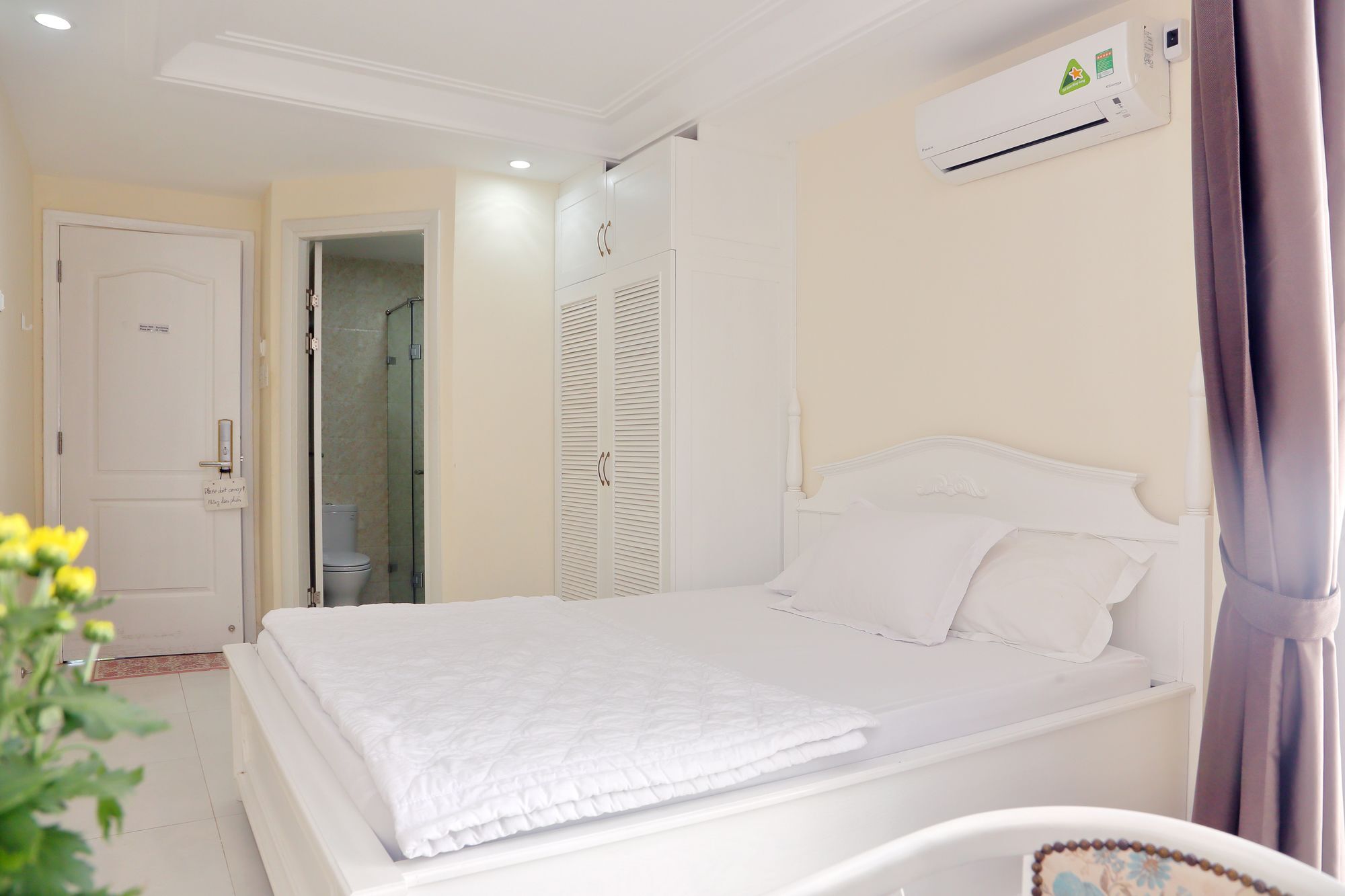 Sunshine Hotel - Phu My Hung Хошимин Экстерьер фото