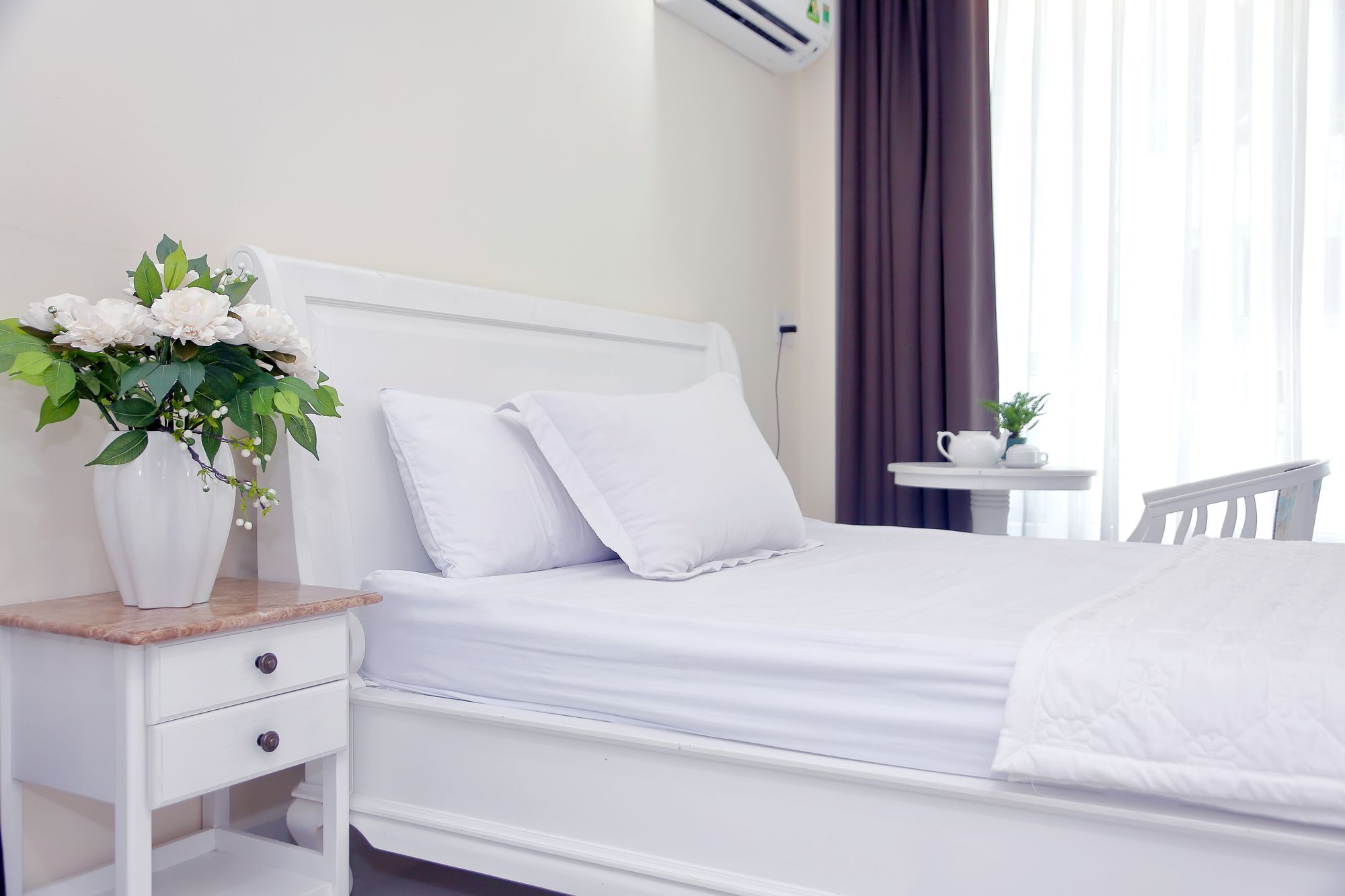 Sunshine Hotel - Phu My Hung Хошимин Экстерьер фото